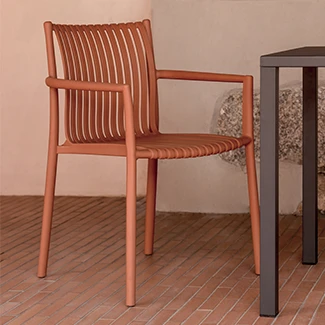 Poltrona in plastica Siena