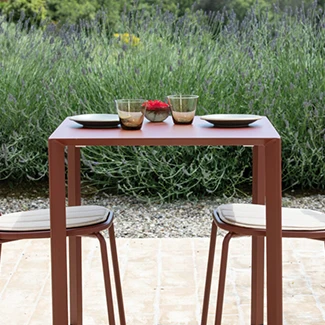 Tavolo in ferro zincato Fox